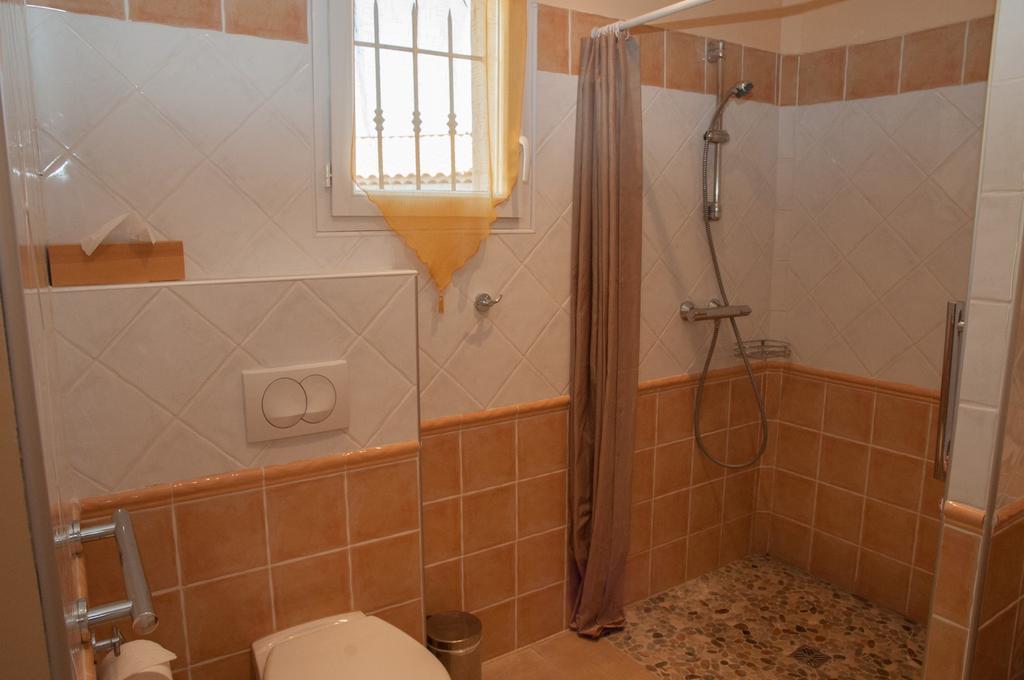 Le Mas Pinede Lorgues Exterior photo
